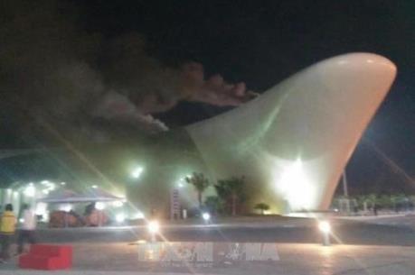 Dập tắt đám cháy tại Cung quy hoạch Quảng Ninh