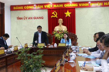 An Giang kiến nghị hỗ trợ vốn để di dời dân vùng sạt lở nghiêm trọng