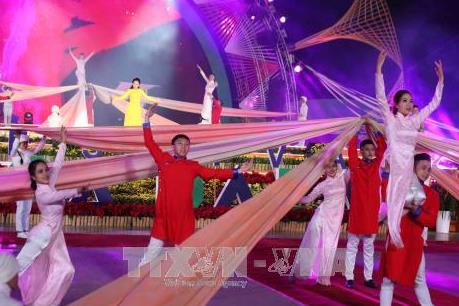  Thưởng thức rượu miễn phí trong "Đêm hội Vang Đà Lạt"