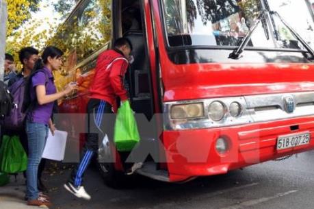 Hà Nội tổ chức 3 tuyến xe đưa công nhân về quê đón Tết Nguyên đán Mậu Tuất 2018