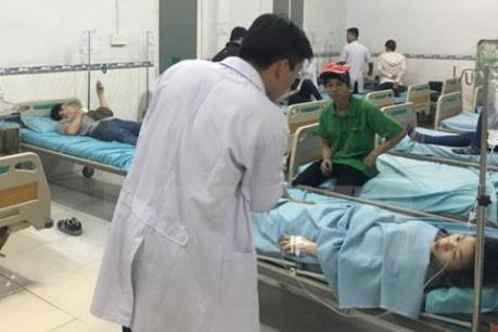 Tp. Hồ Chí Minh: 92 công nhân nhập viện nghi do ngộ độc thực phẩm ​