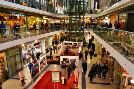 Doanh số bán lẻ dịp nghỉ lễ của Mỹ đạt mức cao nhất trong 6 năm