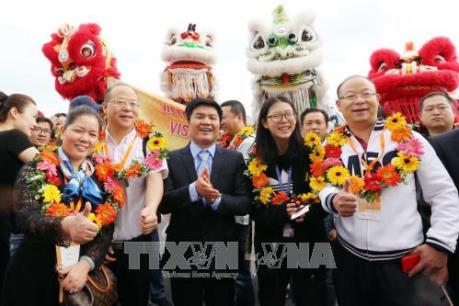 Đà Nẵng đón đoàn du khách quốc tế "xông đất" thành phố năm 2018
