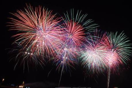 Hàng chục người thương vong do tai nạn pháo hoa