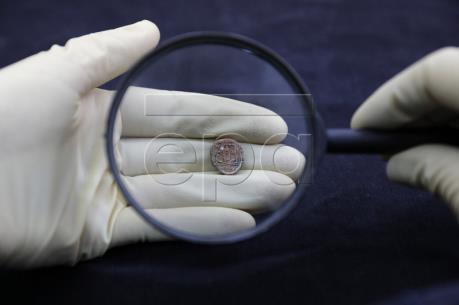 Israel phát hiện cổ vật 2.700 năm tuổi