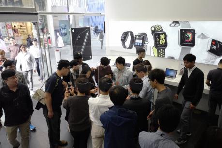 Apple giải quyết vụ bê bối giảm hiệu năng của iPhone đời cũ