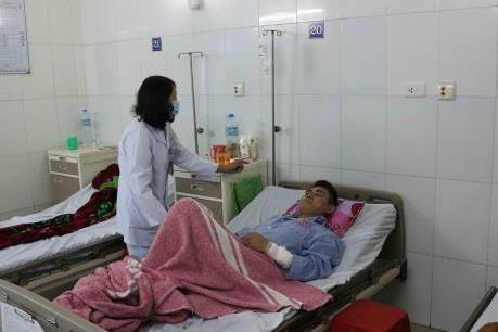 Thêm một người bị thương khi dọn dẹp, thu gom vỏ đạn sau vụ nổ ở Bắc Ninh