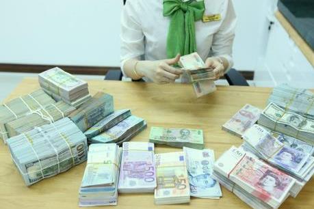 Tỷ giá ngoại tệ đồng loạt giảm