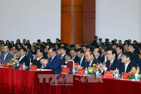 Thủ tướng Nguyễn Xuân Phúc: Chính sách thuế phải ổn định từ 5 - 10 năm