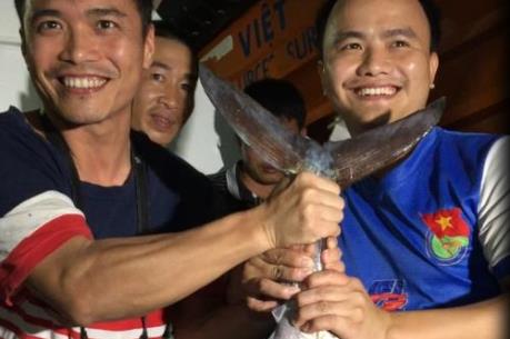 Lần đầu câu cá ở Trường Sa