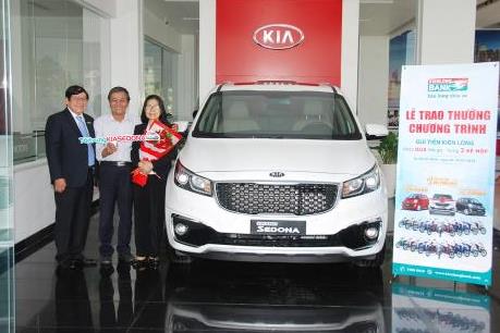 Kienlongbank trao thưởng 3 xe ô tô Kia cho khách hàng gửi tiền may mắn