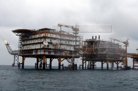 Mỹ cấm khoan thăm dò dầu khí ngoài khơi bang Florida