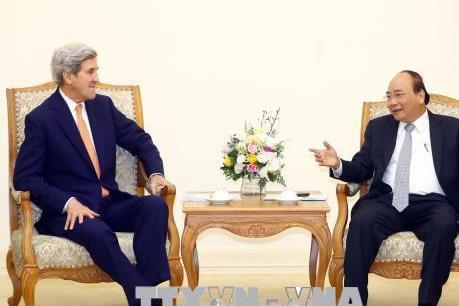 Thủ tướng tiếp cựu Ngoại trưởng Hoa Kỳ John Kerry