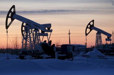 Giá dầu châu Á rời khỏi mức “đỉnh” của năm 2014