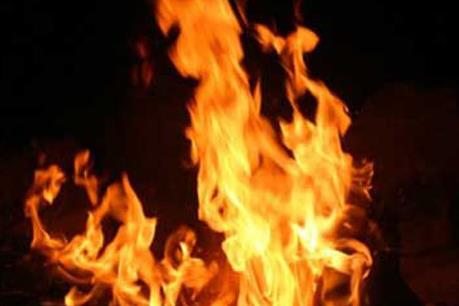 Hỏa hoạn thiêu rụi hàng ngàn m2 nhà xưởng trong đêm