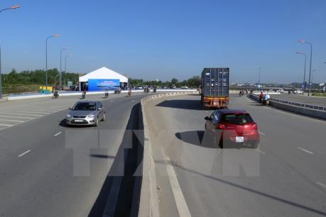 Tp. Hồ Chí Minh tạm ngưng và rà soát hai dự án BOT giao thông