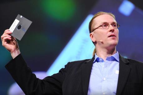 "Huyền thoại" làng bảo mật thế giới đến Việt Nam bàn về an toàn an ninh mạng