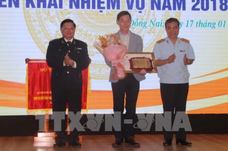 Thêm một doanh nghiệp được ưu tiên thủ tục hải quan tại Đồng Nai