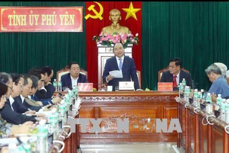 Thủ tướng Nguyễn Xuân Phúc: Tìm những giá trị gia tăng mới trên mảnh đất Phú Yên