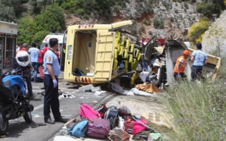 Tai nạn xe khách thảm khốc tại Thổ Nhĩ Kỳ gần 60 người thương vong