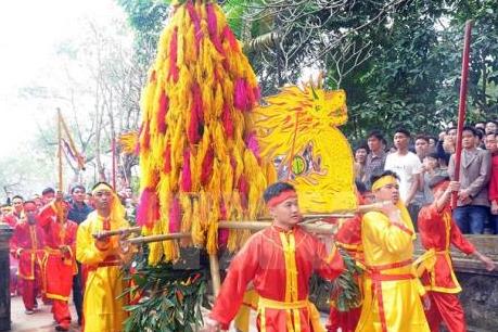 Thay đổi hình thức cướp lộc hoa tre không làm mất đi bản sắc của lễ hội Gióng đền Sóc