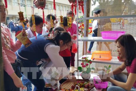 Đến Hoàng Thành Thăng Long trải nghiệm Tết Việt truyền thống