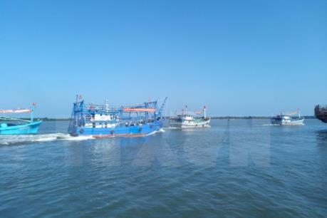 Ngăn chặn, loại bỏ khai thác hải sản bất hợp pháp