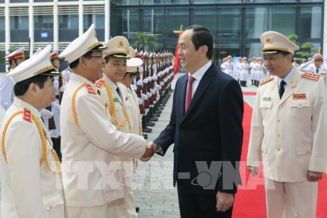 Chủ tịch nước dự Lễ kỷ niệm 70 năm Lực lượng Hậu cần - Kỹ thuật Công an nhân dân