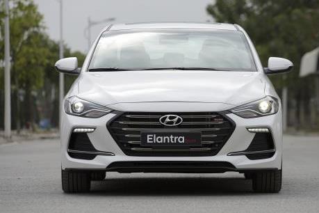Hyundai Thành Công ra mắt Elantra Sport có nhiều thay đổi với giá 729 triệu đồng