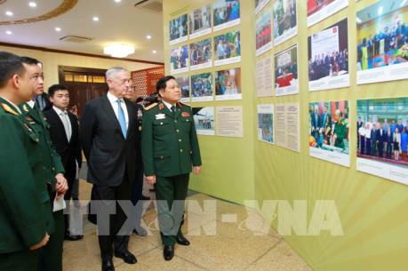 Bộ trưởng Quốc phòng Hoa Kỳ thăm chính thức Việt Nam