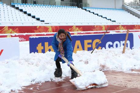 VCK U23 châu Á 2018: Sân Thường Châu hối hả cho trận đấu cuối