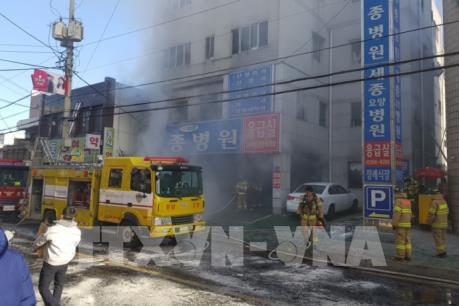 Vụ cháy bệnh viện tại Hàn Quốc: Thủ tướng Lee Nak Yon ra lệnh điều tra toàn diện