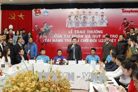 Trung ương Đoàn trao thưởng các thành viên Đội tuyển U23 Việt Nam