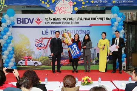 Lộ diện khách hàng BIDV trúng giải "độc đắc" 500 triệu đồng