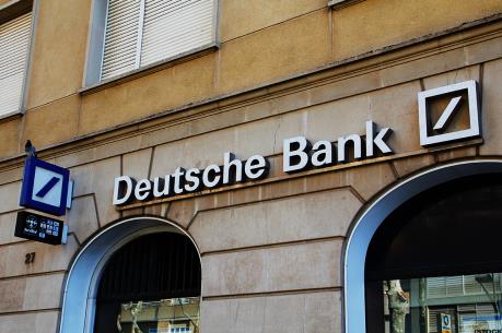 Deutsche Bank thua lỗ ba năm liên tiếp
