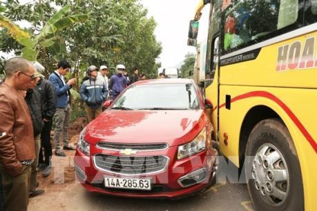 Tai nạn liên hoàn gây ách tắc giao thông trên Quốc lộ 18A