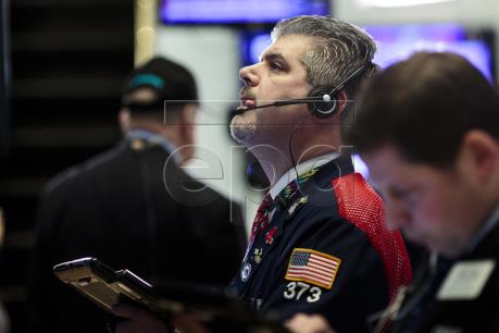 Chứng khoán Phố Wall trải qua tuần “tồi tệ” nhất trong hai năm