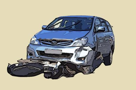 Xe container lật nghiêng đè chết 2 người phụ nữ đi bộ 