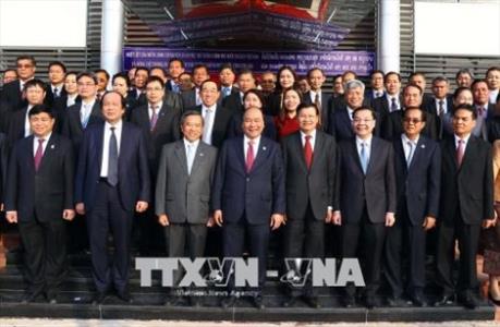 Thủ tướng Nguyễn Xuân Phúc dự Lễ khánh thành Trung tâm Đào tạo cán bộ quản lý KHCN của Lào