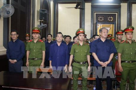 Xét xử vụ án Phạm Công Danh và đồng phạm giai đoạn 2: Tòa đề nghị điều tra bổ sung