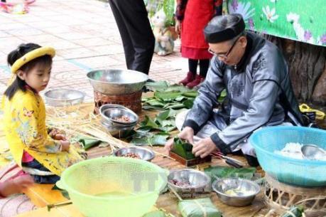 Cùng trẻ trải nghiệm ngày Tết quê hương