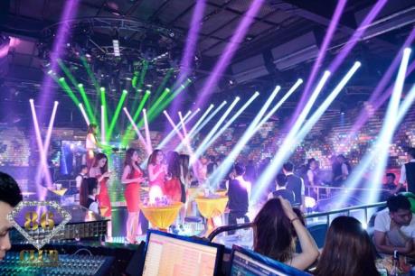 Thành phố Hồ Chí Minh: Kiểm tra quán bar, phát hiện nhiều sai phạm