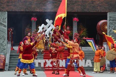 Thủ tướng Nguyễn Xuân Phúc dâng hương kỷ niệm 229 năm Chiến thắng Ngọc Hồi – Đống Đa