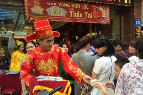 Nên làm gì để rước tài lộc trong ngày vía Thần tài?