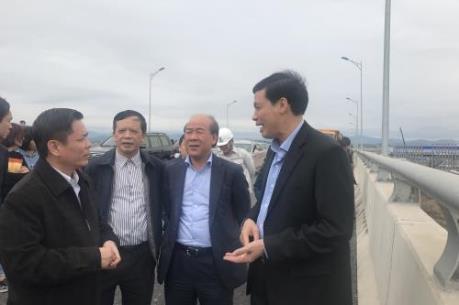 Yêu cầu đẩy nhanh tiến độ các dự án giao thông trọng điểm tại Quảng Ninh