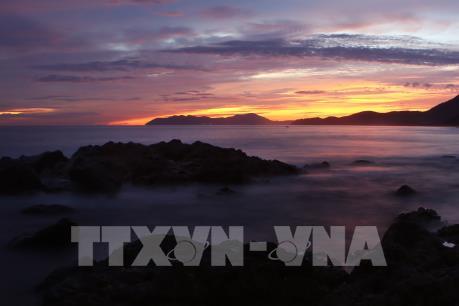 Vẻ đẹp hoang sơ biển Hàm Rồng