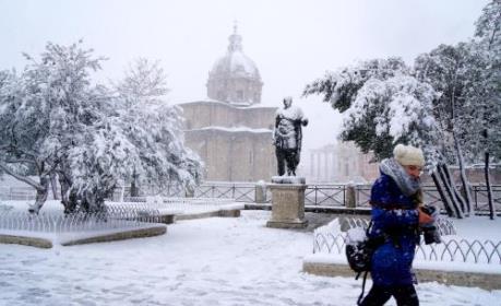 Bão tuyết tồi tệ nhất tại Ireland trong gần 4 thập kỷ