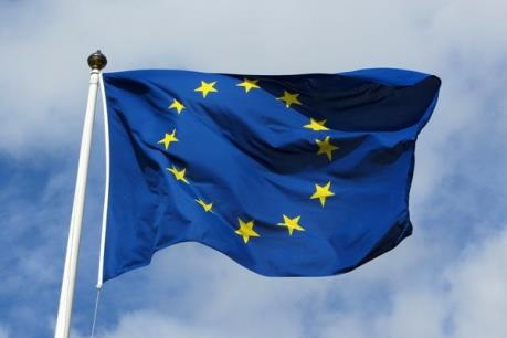 EU gia hạn trừng phạt 13 cá nhân người Ukraine