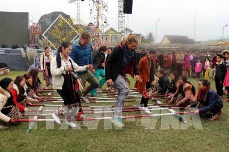 Trải nghiệm cuộc sống của đồng bào Thái ở Quỳ Châu, Nghệ An