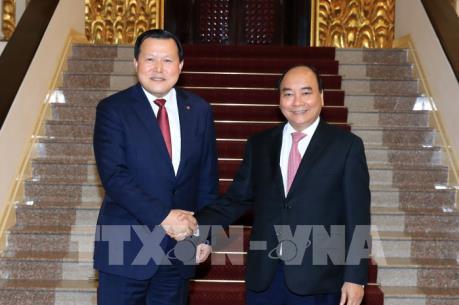 Thủ tướng Nguyễn Xuân Phúc tiếp Phó Chủ tịch Tập đoàn Lotte, Hàn Quốc